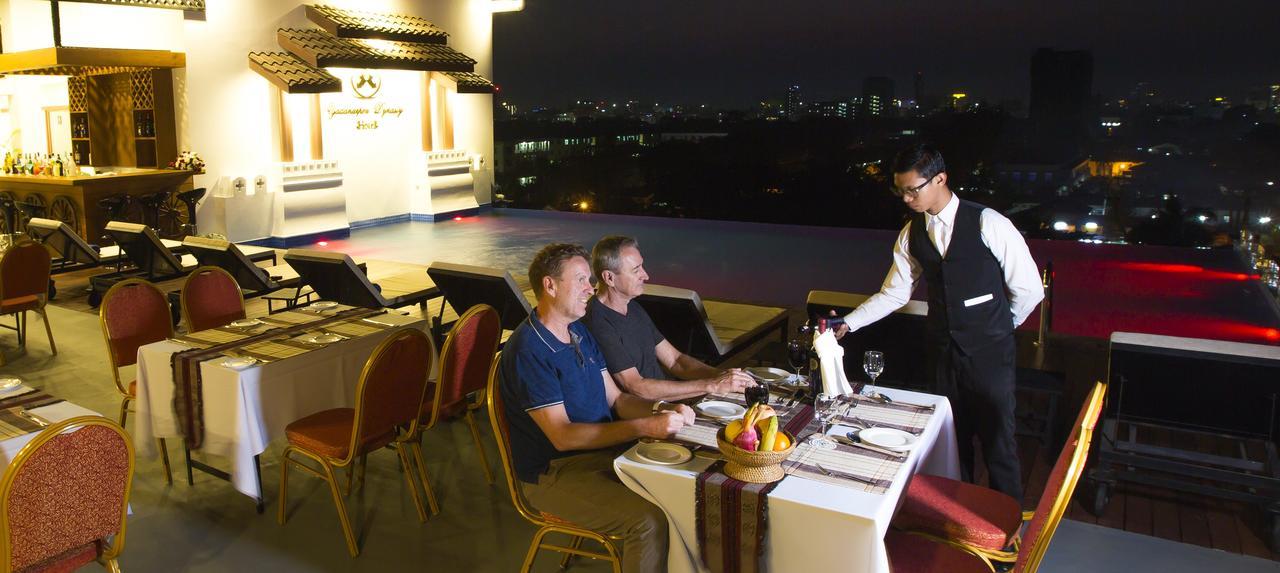 Yadanarpon Dynasty Hotel Mandalay Esterno foto